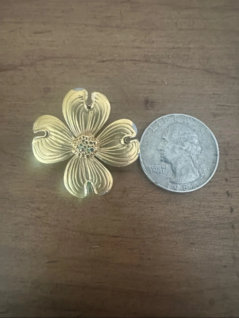 Vintage 1960’s Gold Tone Dogwood Blossom Brooch Pin